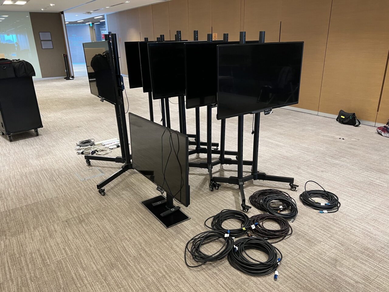 Rent TV from 138/Day. Free Delivery.