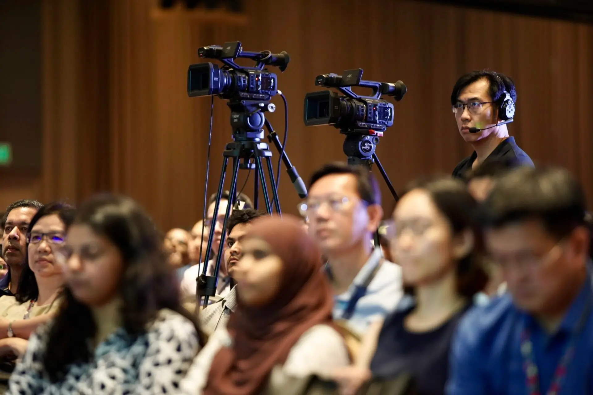 Live Video webcast production service singapore airlines