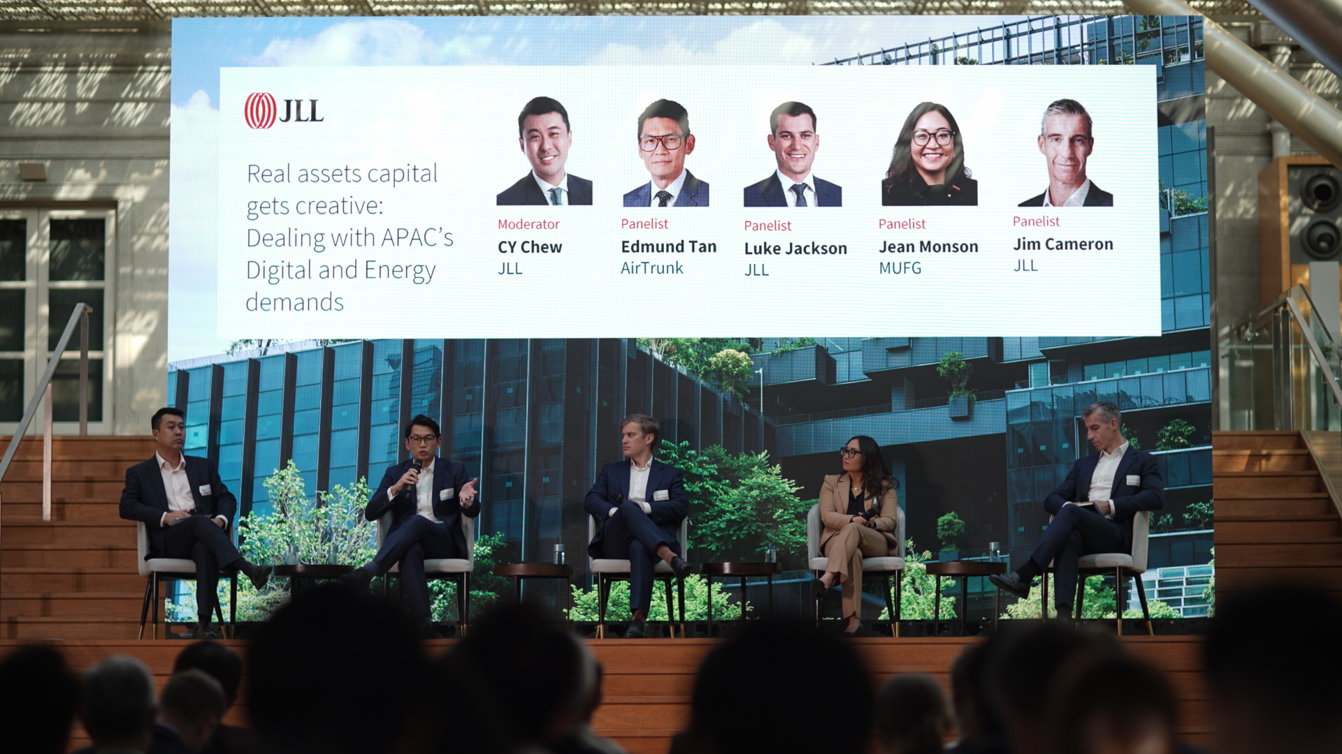 JONES LANG LASALLE PROPERTY CONSULTANTS JLL Future forum LED wall setup and production at National Gallery