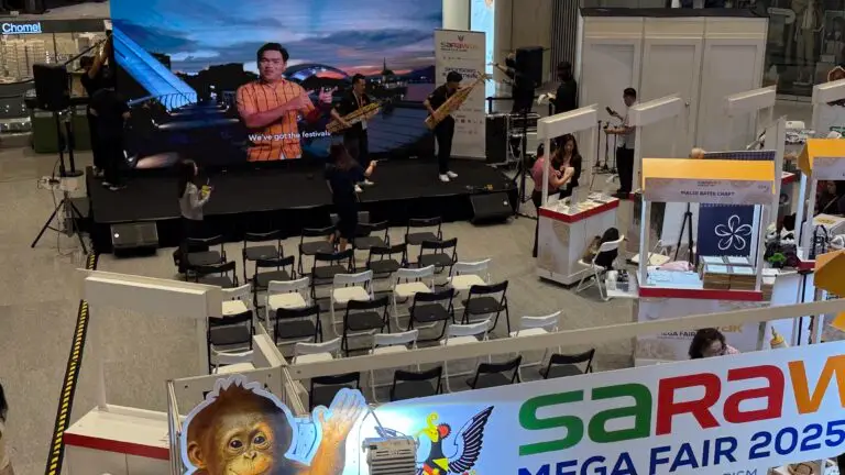 5m x 2.5m LED wall Rental at Suntec City Convention center Concourse for Sarawak Mega Fair